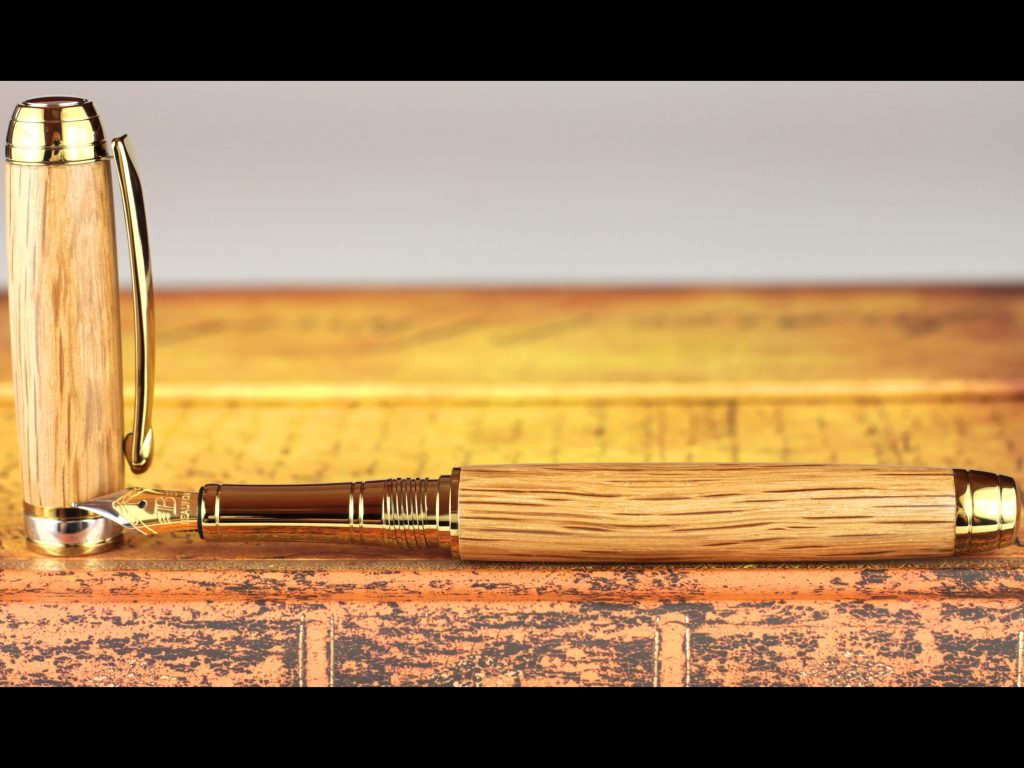 Wine oak gold fountain pen 